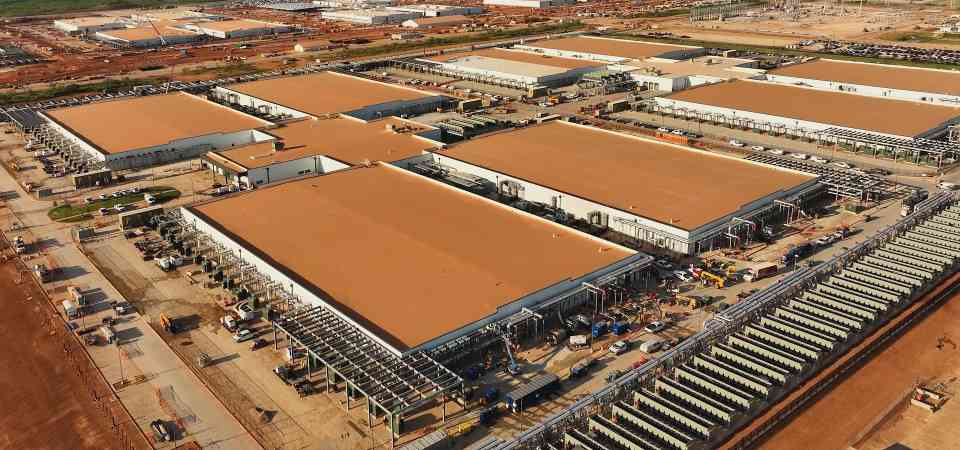 史上最贵“闲置品”诞生：微软一堆GPU仓库吃灰