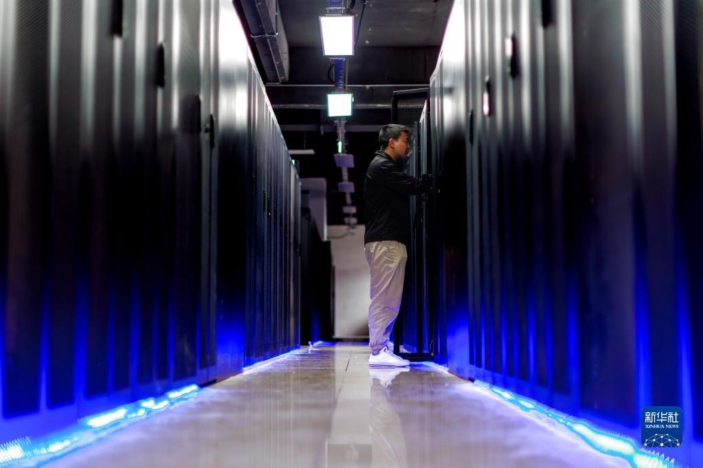 科技创新驱动产业升级，各地布局差异化发展