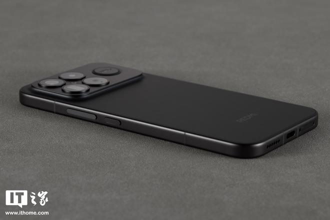 REDMI K90 Pro Max 黑色款手机图赏