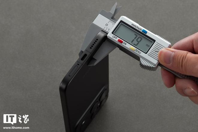 REDMI K90 Pro Max 黑色款手机图赏