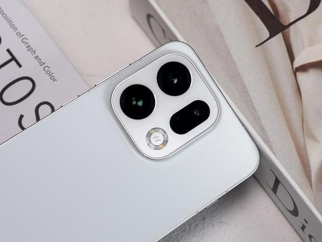 OPPO Find X9系列正式发售