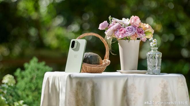 vivo V70手机海外发布