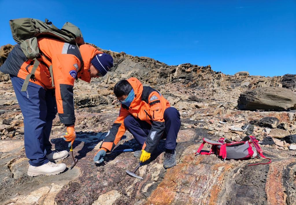 对话“石头信使” 解码南极“身世之谜”