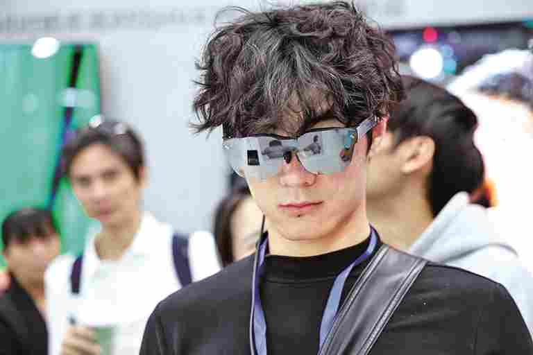 科学家发现鱼类规避行为新机制 终端脑神经起关键作用