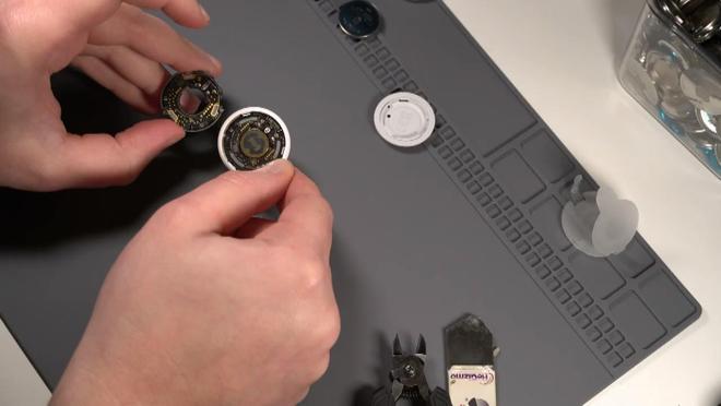 苹果AirTag 2首拆